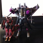 skywarp unbox 008